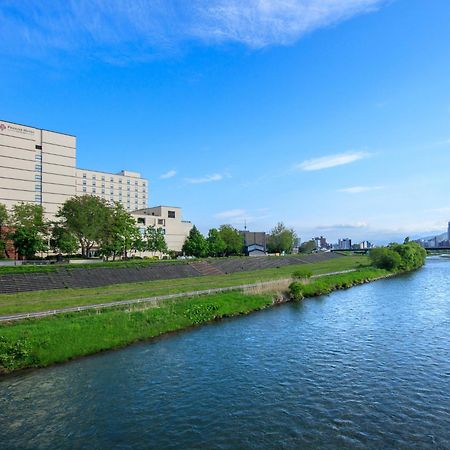 Premier Hotel -Tsubaki- Sapporo Exterior foto The river in Nagoya