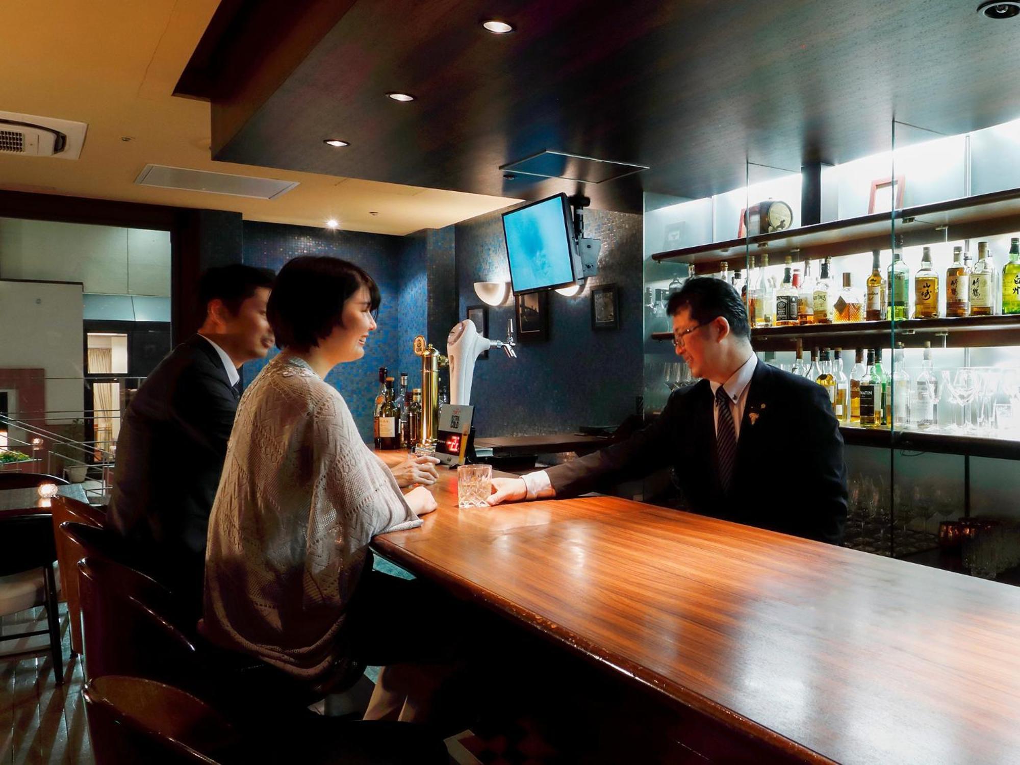 Premier Hotel -Tsubaki- Sapporo Exterior foto A bar in Tokyo